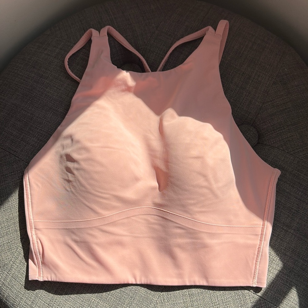 Lululemon like a cloud bra